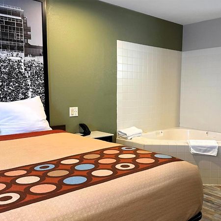 Super 8 By Wyndham Frankfort In Dış mekan fotoğraf