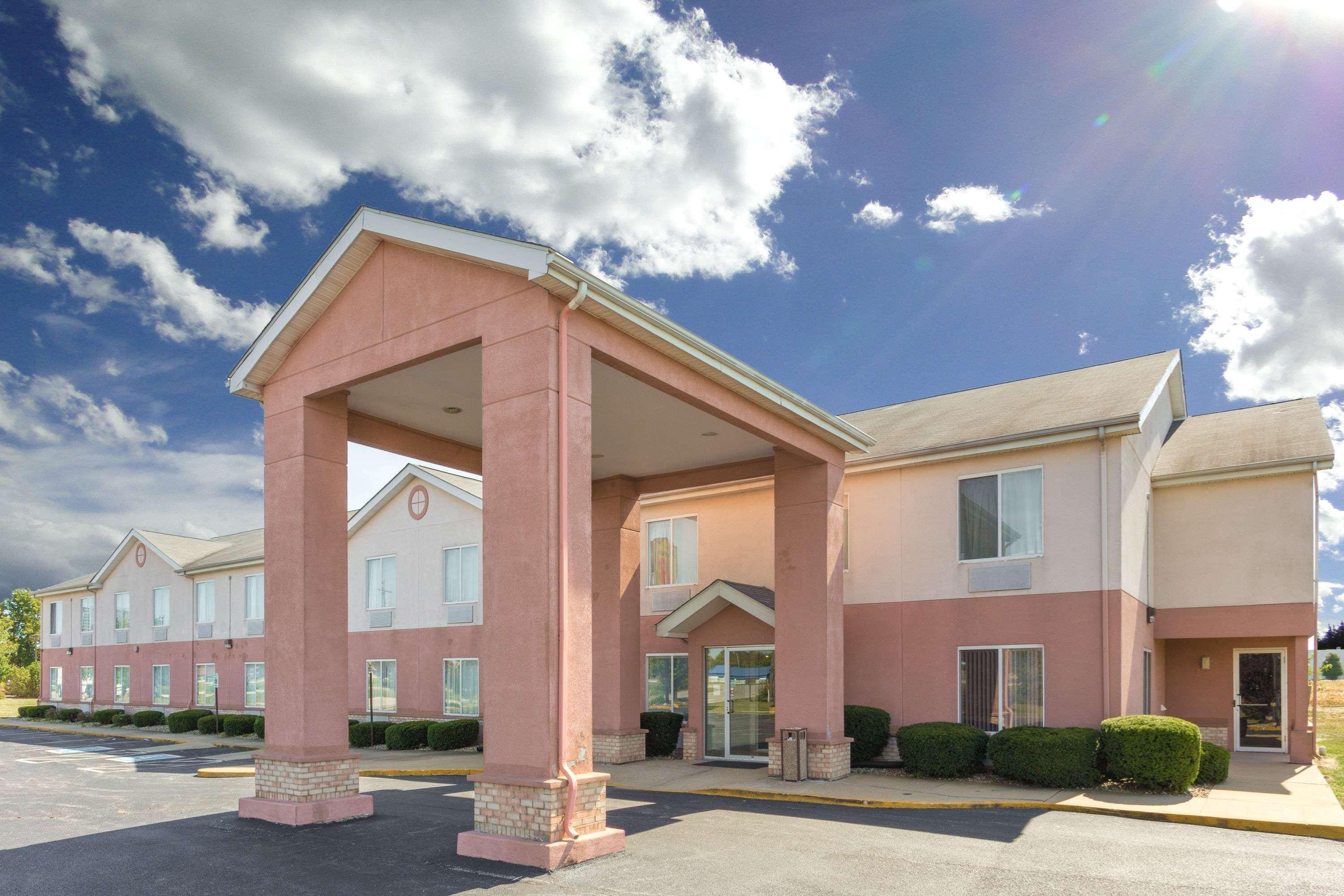Super 8 By Wyndham Frankfort In Dış mekan fotoğraf